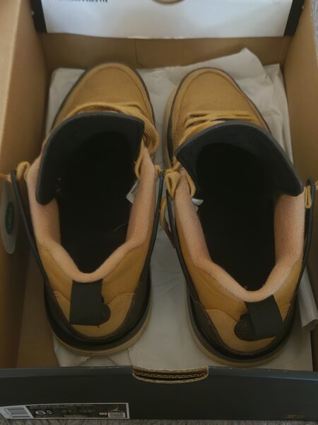 Vand Sneakers Jordan Spizike Low, editia 